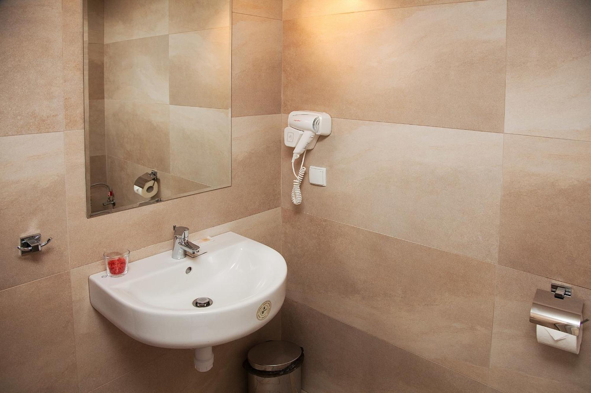 Hotel Biesiada Bogucin  部屋 写真