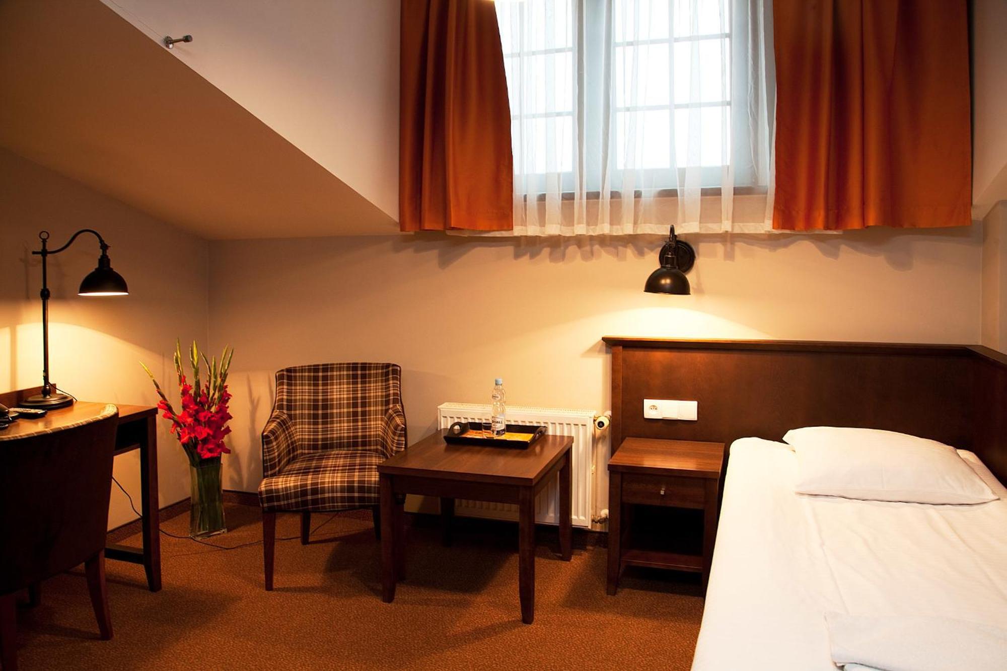 Hotel Biesiada Bogucin  部屋 写真
