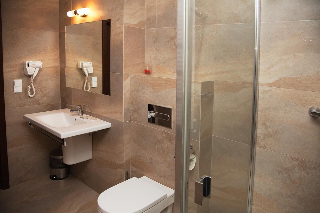 Hotel Biesiada Bogucin  部屋 写真