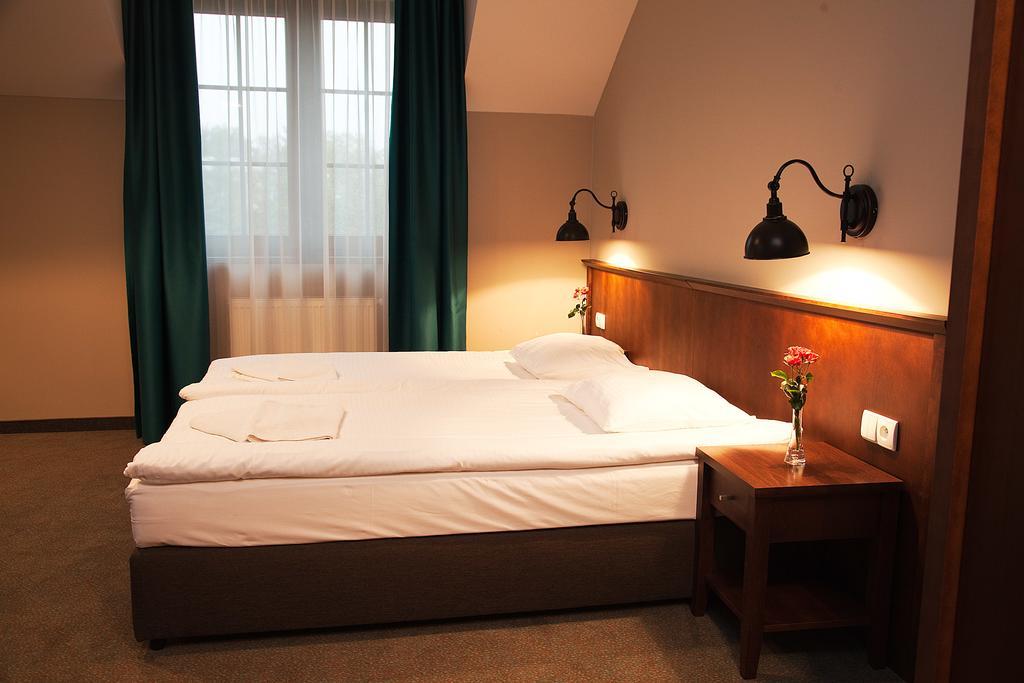 Hotel Biesiada Bogucin  エクステリア 写真